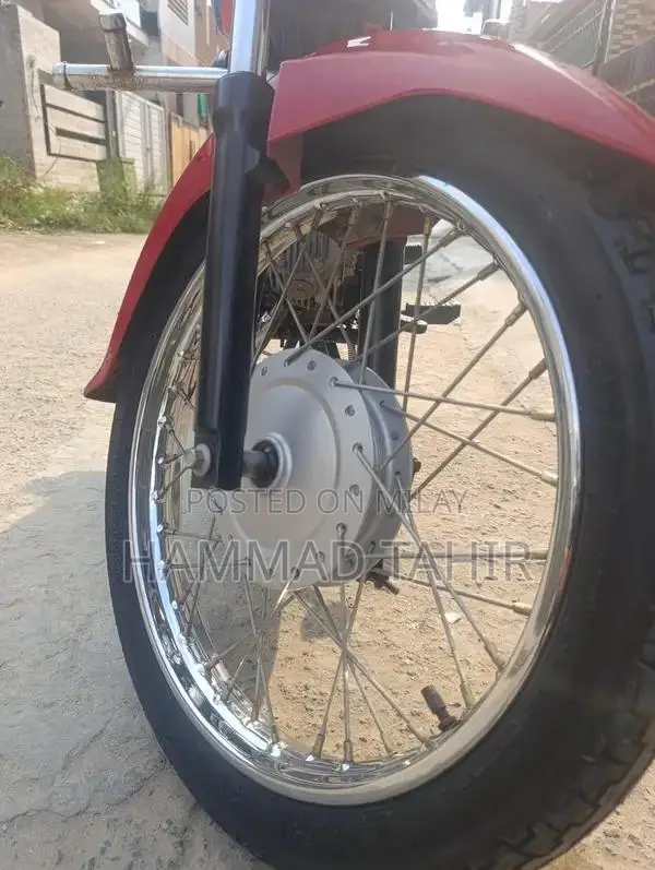 Honda Pridor 100cc Motorcycle - 2024 Model Lightweight Urban Commuter