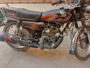 Photo - Honda CG 125 Motorcycle - 2022 Model in Excellent Condition