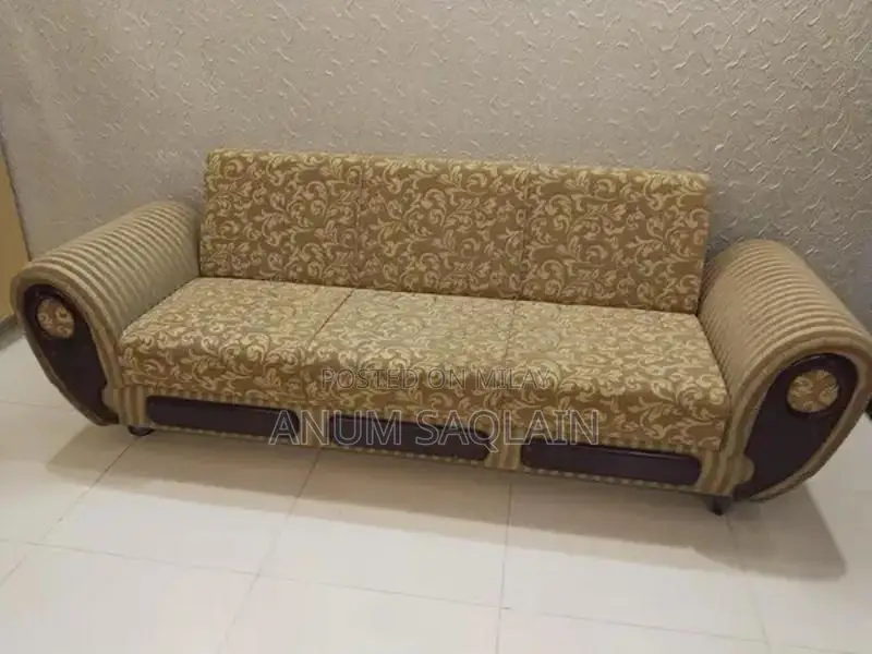 3-Seater Molty Foam Sofa Bed with Convertible Design