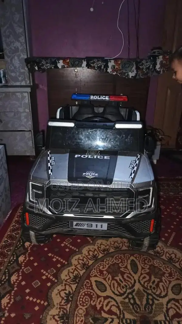 Kids Battery-Operated Remote Control Police Jeep Toy