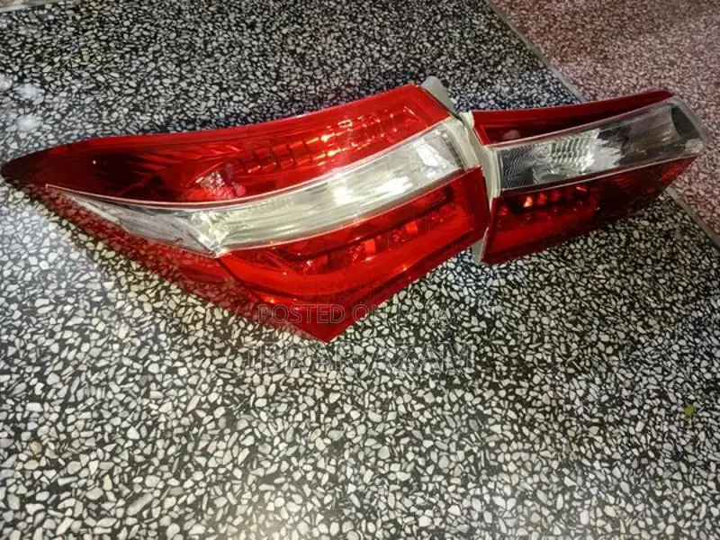 Toyota Corolla 2015 Mid-Size Sedan - Well-Maintained Reliable Vehicle