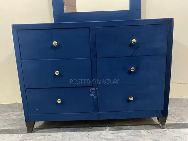 Velvet Kings Size Bedroom Set with Bed, Dressing Table, and Dewan