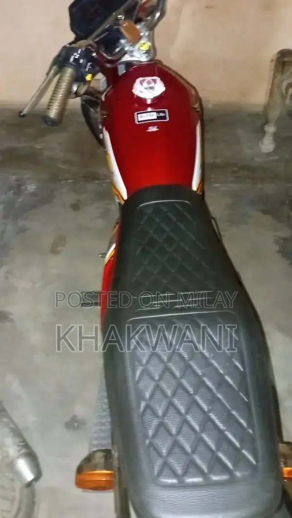 Honda 125 Motorcycle - Brand New Single Owner Vehicle