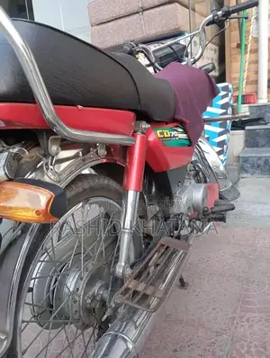 Honda CD 70 Motorcycle - Classic Commuter Bike