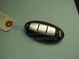 Low-Maintenance Vehicle with Minor Side Scratches