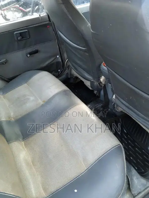 Suzuki Mehran VX Compact Sedan - Reliable Family Car
