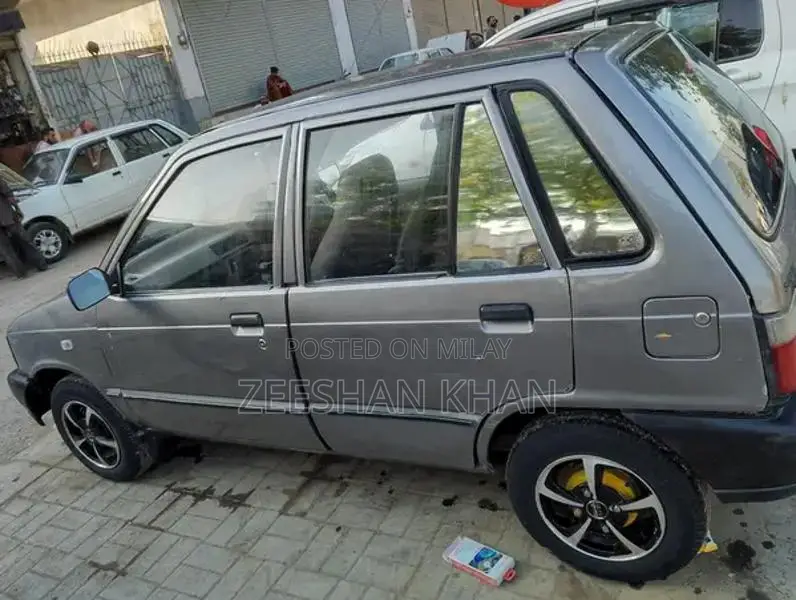 Suzuki Mehran VX Compact Sedan - Reliable Family Car
