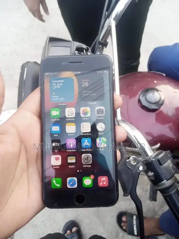 Apple Smartphone PTA Approved Excellent Condition