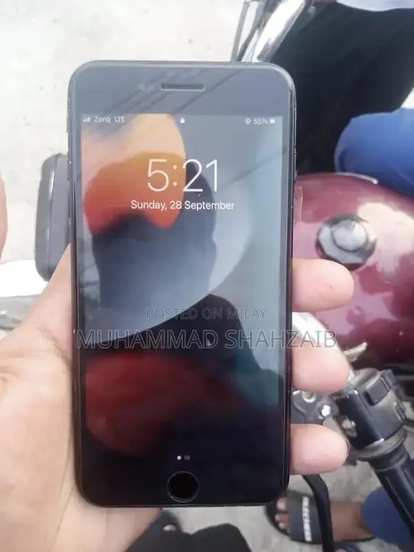 Apple Smartphone PTA Approved Excellent Condition