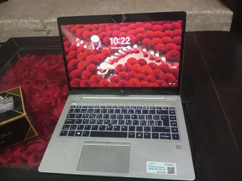 HP EliteBook 14-inch Business Laptop with 8th Gen Core i7