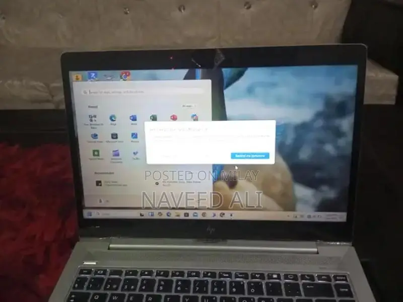 HP EliteBook 14-inch Business Laptop with 8th Gen Core i7