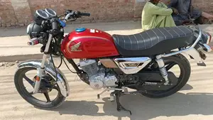 Honda CBR 150cc Sport Motorcycle - 2025 Red Edition