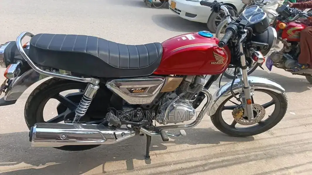 Honda CBR 150cc Sport Motorcycle - 2025 Red Edition