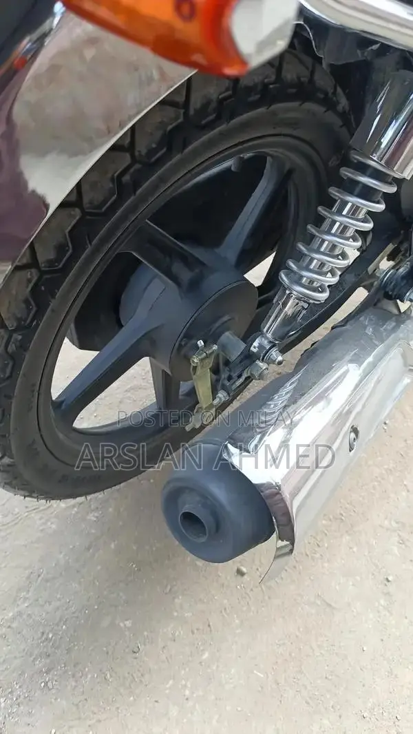 Honda CBR 150cc Sport Motorcycle - 2025 Red Edition