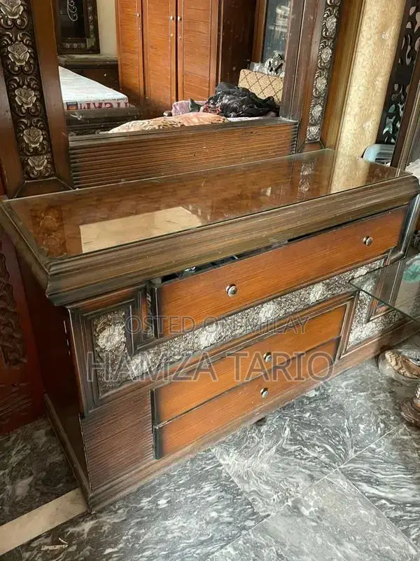 King Size Bed Set with Side Tables and Dressing