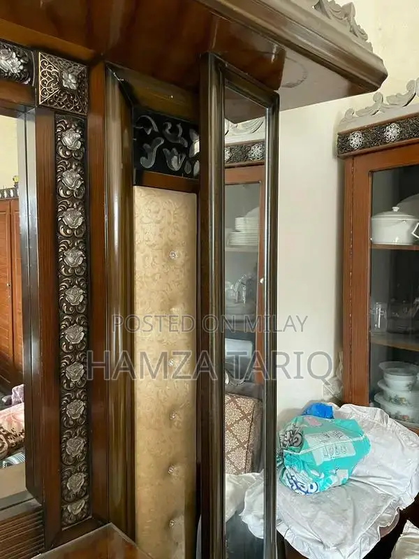 King Size Bed Set with Side Tables and Dressing