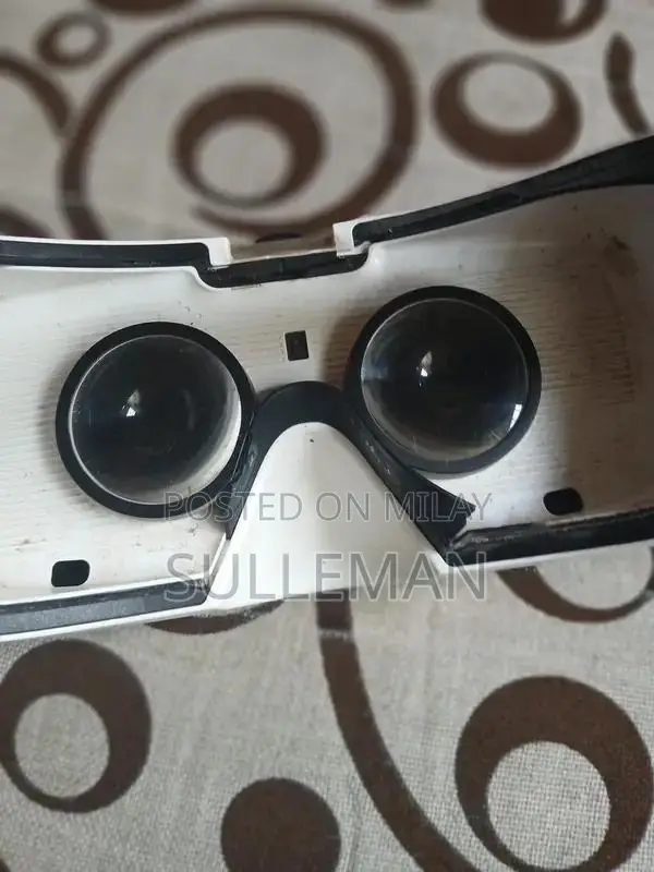 Bloody J437 Headphones with VR Box and Tablet Accessories