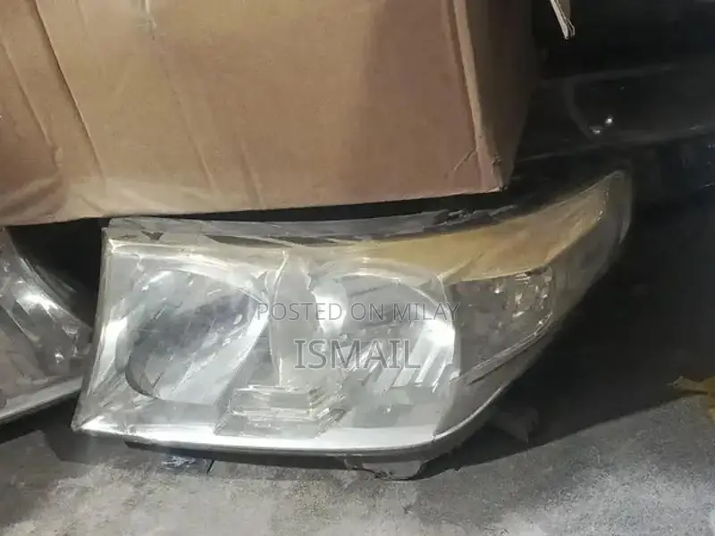 Toyota Land Cruiser V8 Aftermarket Headlight and Taillight Set