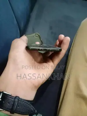 Apple Smartphone 256GB Storage Water-Resistant Excellent Condition