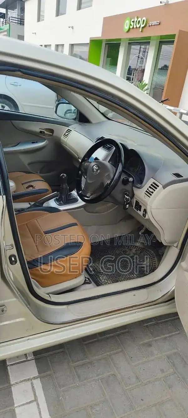 Toyota Corolla GLI - Genion Edition Sedan