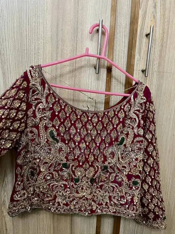 Elegant Medium Raw Silk Wedding Lehnga with Organza Dupatta