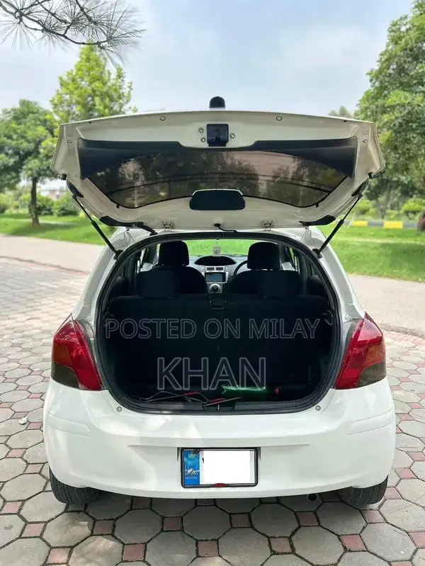 2007 Registered Sedan with Low Mileage