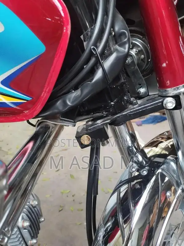 Honda CD 70 Motorcycle 2026 Model - Latest Edition