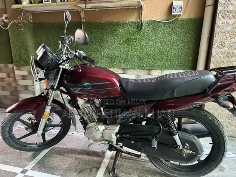 YBZ DX 2024 Motorcycle - Low Mileage, Excellent Condition
