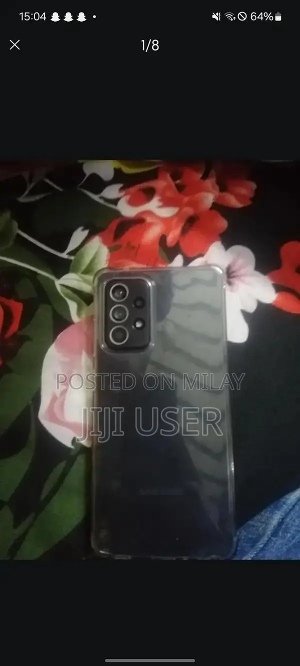 Samsung Galaxy A52 Smartphone with Minor Panel Damage