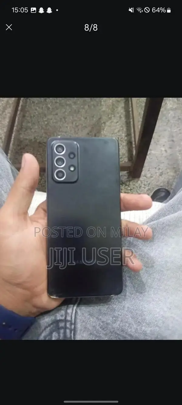 Samsung Galaxy A52 Smartphone with Minor Panel Damage