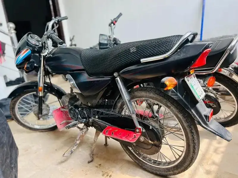 Honda CD Dream 70 Motorcycle - Pristine Condition Low Mileage