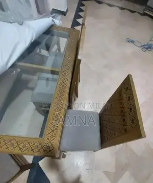 Photo - Solid Wood Dining Set - Excellent Condition, Barely Used