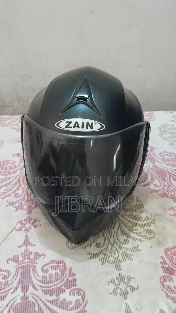 DOT Approved Flip-Up Motorcycle Helmet - Lightweight Comfort Design