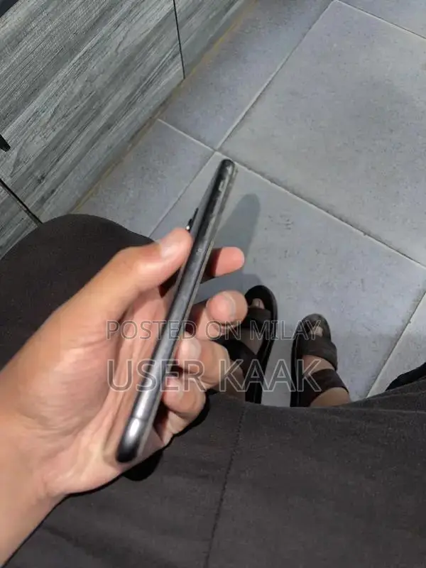 Apple iPhone 11 64GB Smartphone with VIP Camera