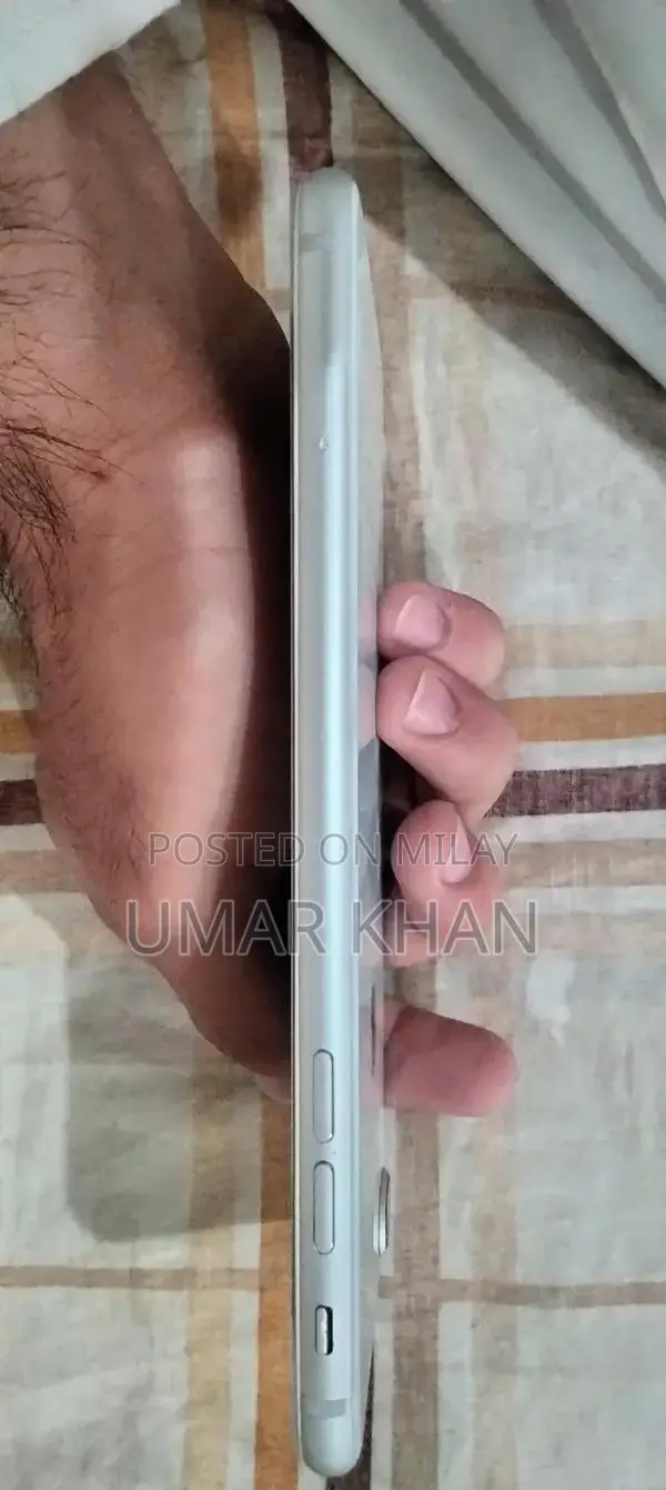 Apple iPhone 8 Plus 64GB White Smartphone