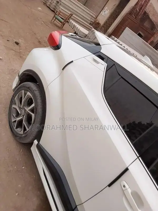 Toyota C-HR Crossover SUV - Low Mileage Condition