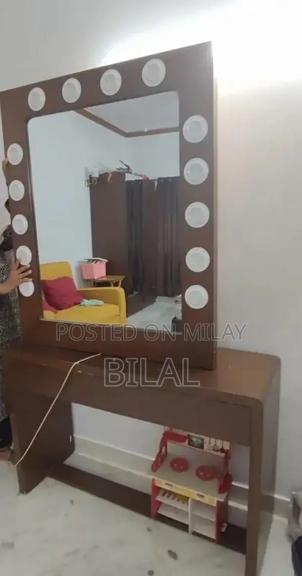 Classic Walnut Wood Dresser with Illuminated Mirror