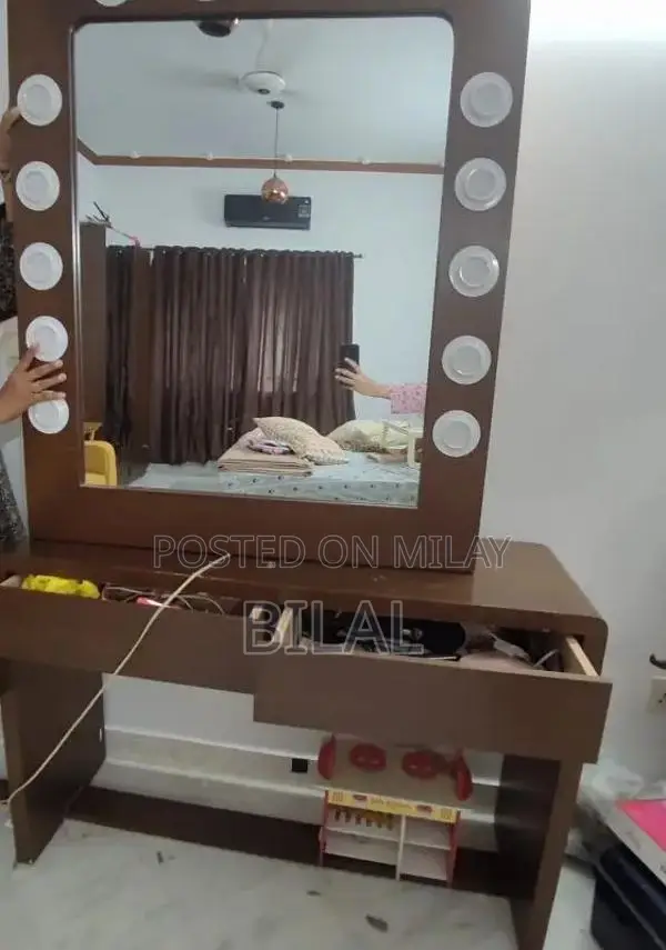 Classic Walnut Wood Dresser with Illuminated Mirror