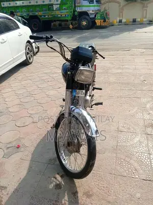 Metro 70cc Motorcycle - Good Condition, Low Mileage