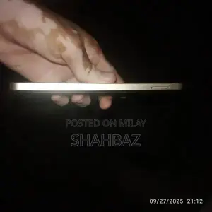 Infinix Smart 8 Smartphone 4GB RAM 64GB Storage Dual SIM