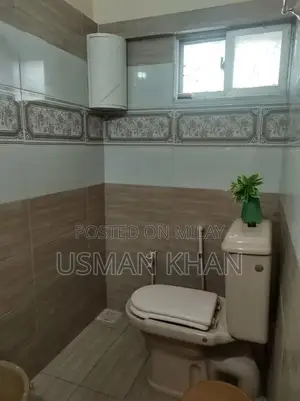 Ground Floor Portion in Gulshan Block 1 - 240 Sq Yards