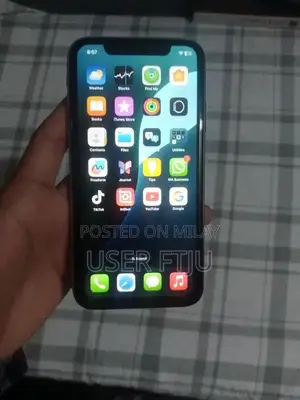 Apple Smartphone with Touchscreen Display and Face ID