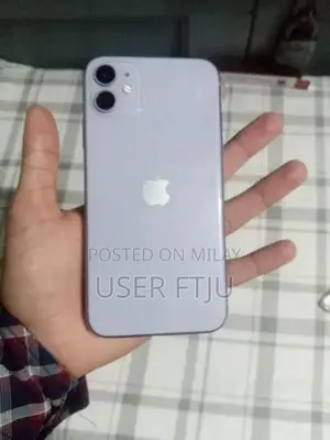 Apple Smartphone with Touchscreen Display and Face ID