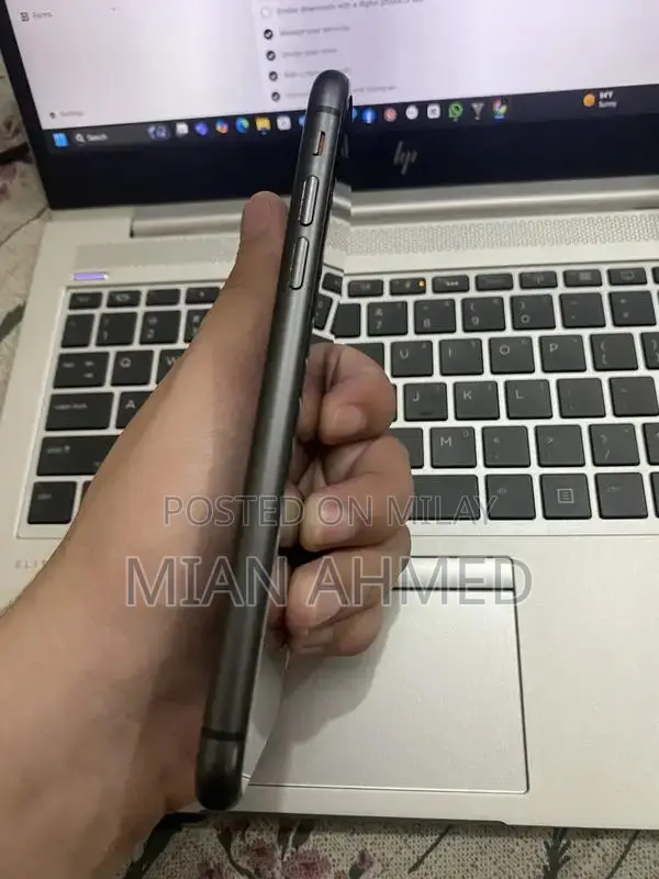 iPhone 11 128GB Parts Unit - iCloud Locked Device