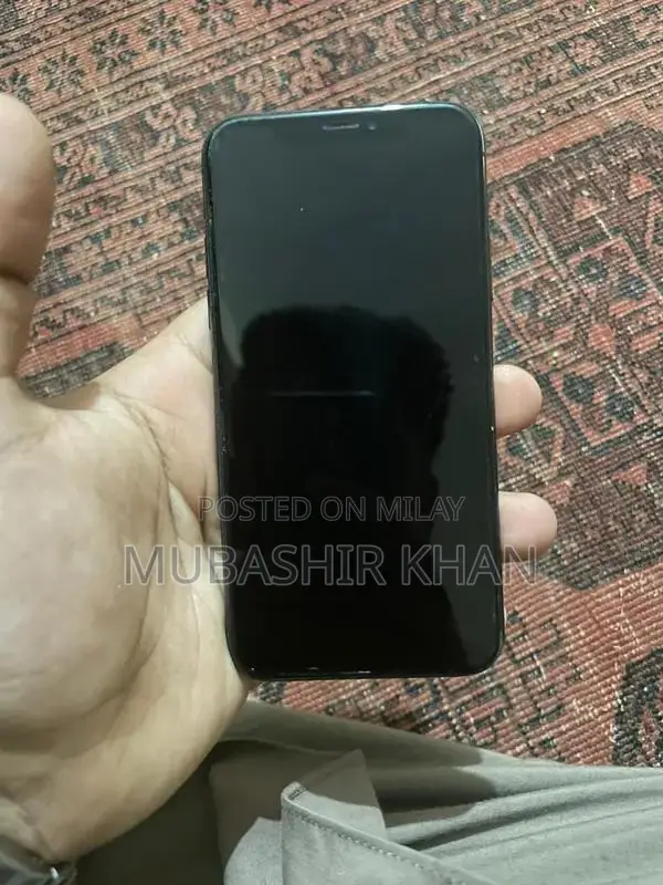 Apple iPhone XS Black 64GB Smartphone