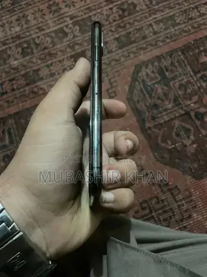 Apple iPhone XS Black 64GB Smartphone