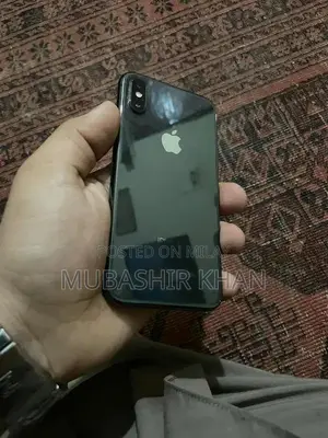 Apple iPhone XS Black 64GB Smartphone