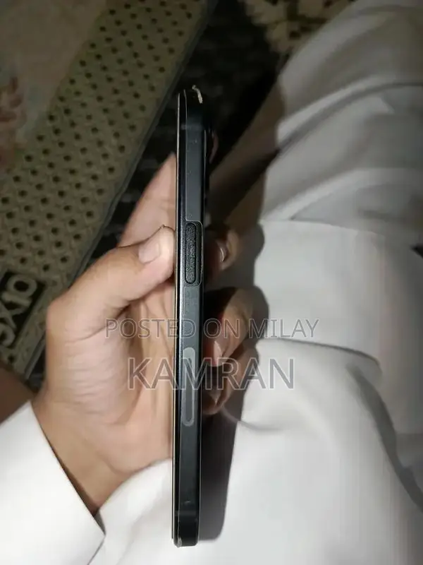 Apple iPhone 15 JV 128GB Smartphone