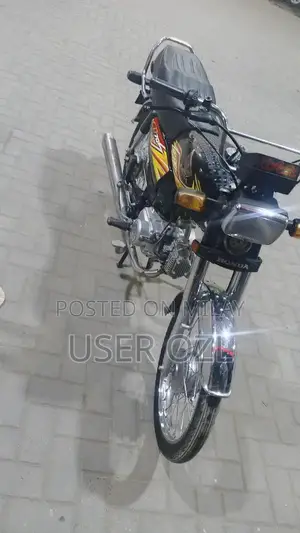 Photo - Honda CD 70 Motorcycle - Premium Condition