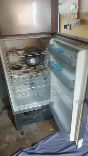 Compact Personal Humidifier with Cooling Function